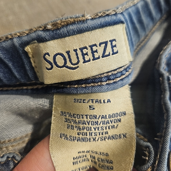 Girls Squeeze Jeans Size 5 - Picture 4 of 6
